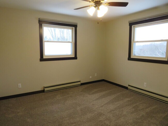 Building Photo - $1,550| 3bd 1.5Ba| 7351 20th Ave| Availabl...