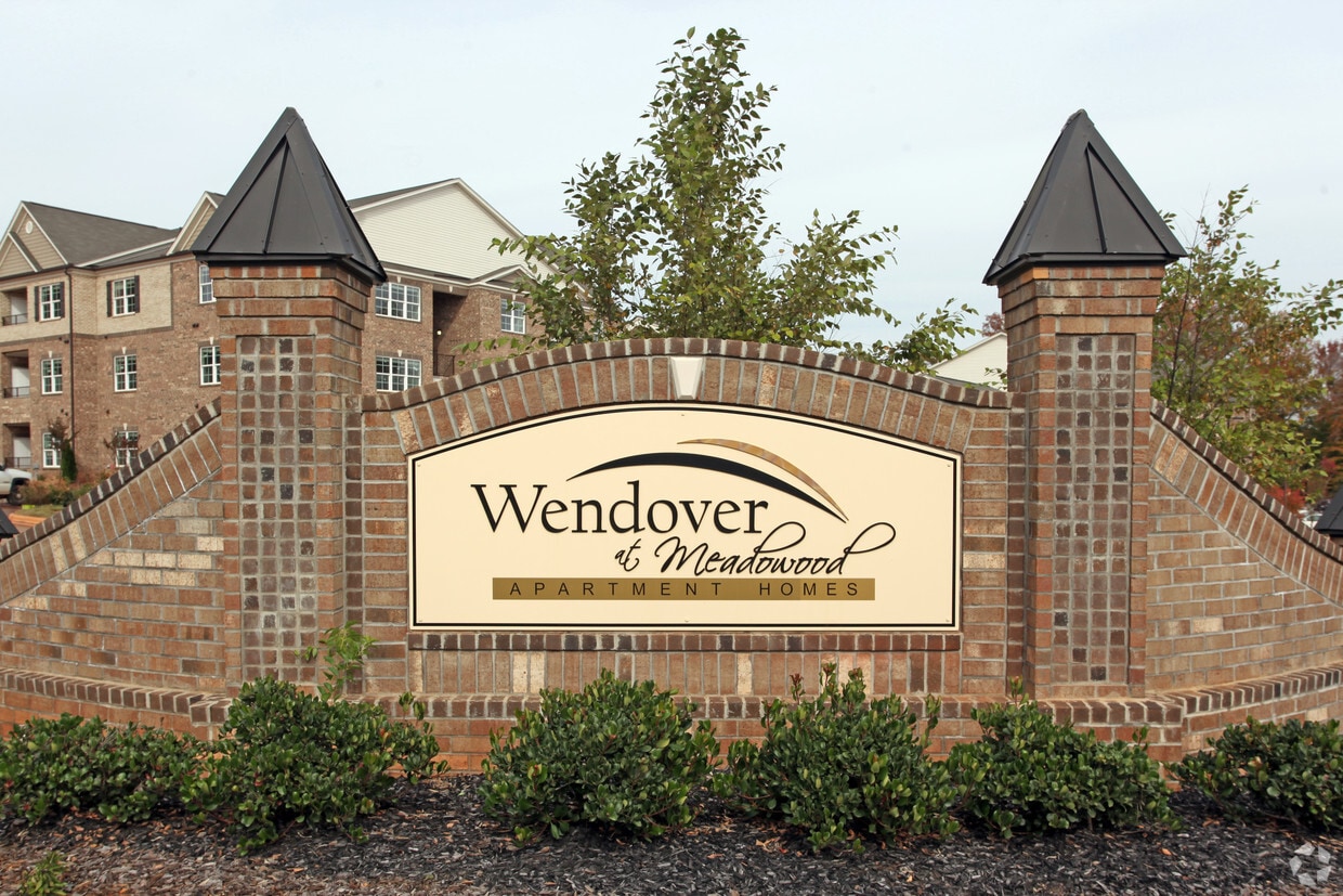 Wendover At Meadowood Apartments 4103 Cox Pl Greensboro, NC