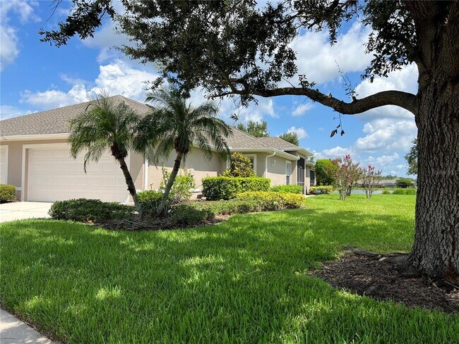 Foto del edificio - 3653 Lakewood Blvd