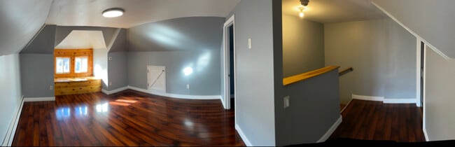 Building Photo - 36 Maple St