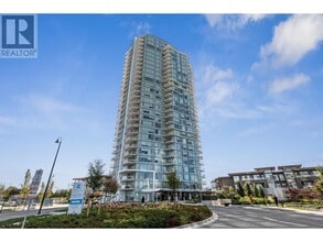 Building Photo - 7769-7769 Park Cres