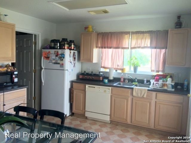 Building Photo - 15 Stager Hls