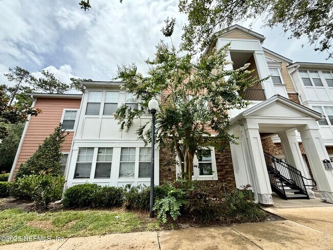 Foto del edificio - 8550 Touchton Rd
