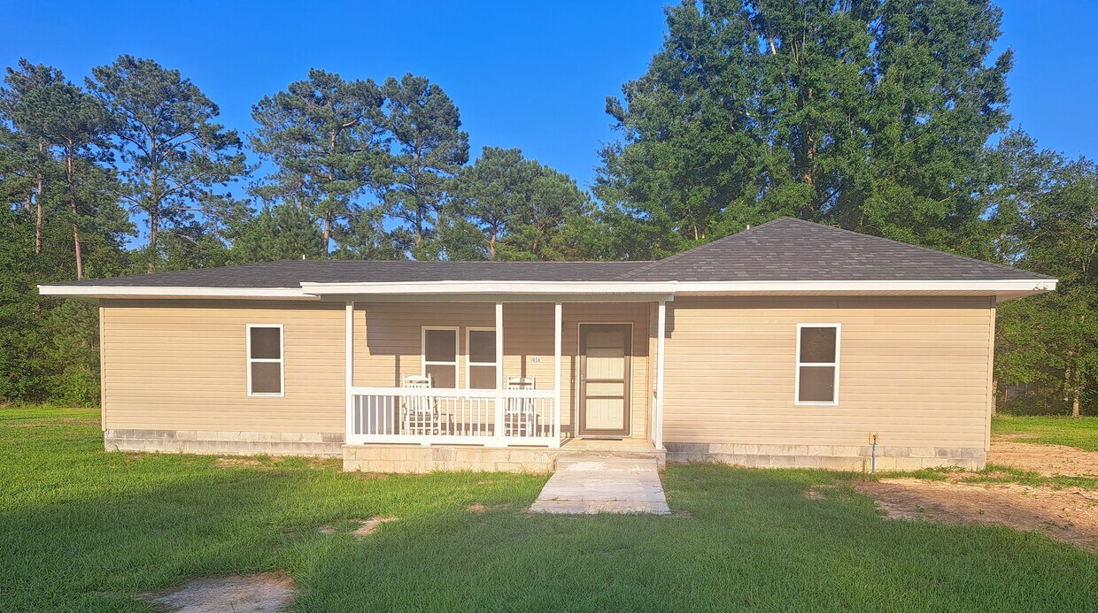 Primary Photo - 1050 Forty-One Rd