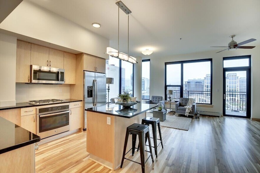 Foto principal - 740 Portland Ave