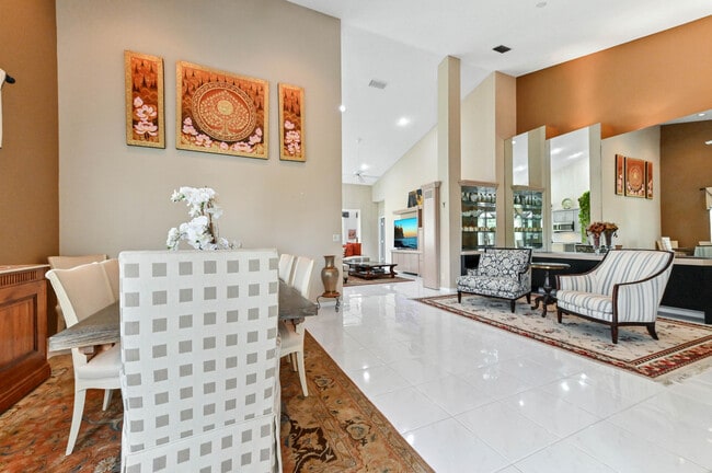 Foto del edificio - 8319 Horseshoe Bay Rd