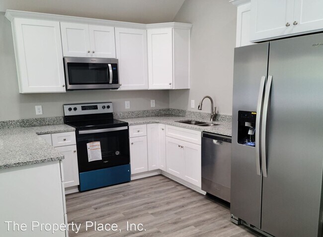 Building Photo - 3 br, 2 bath House - 103A Oak Park Drive