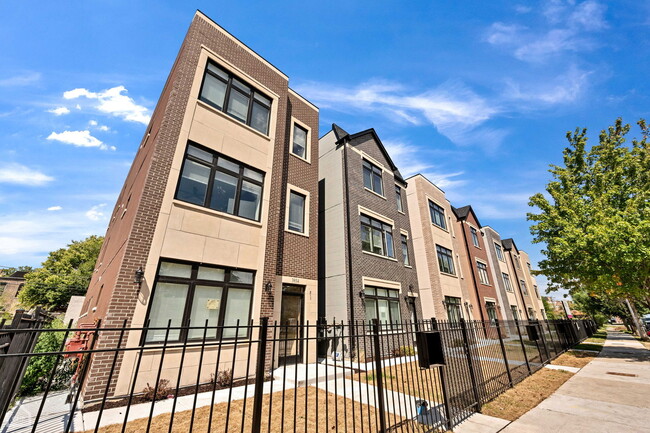 Foto del edificio - 3926 S Calumet Ave