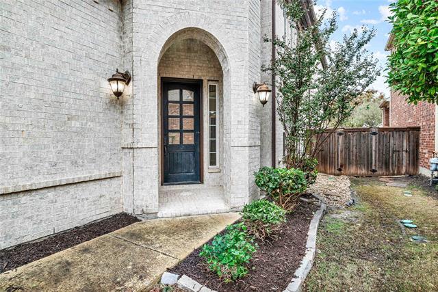 Foto del edificio - 2517 Las Palmas Ln