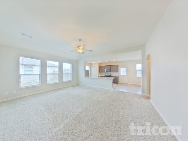 Building Photo - 304 Micah Ln