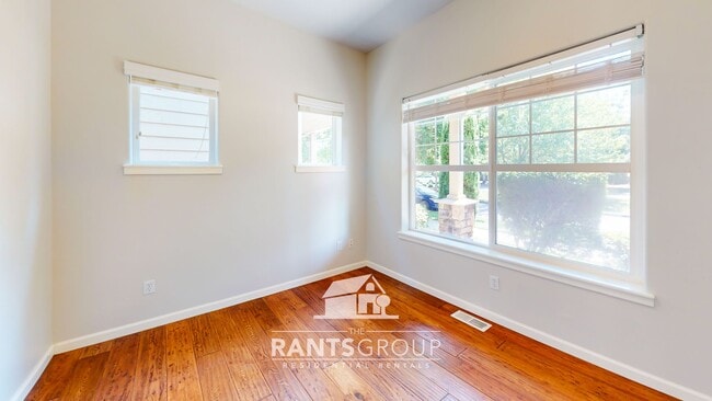 Building Photo - 5146 Balustrade Blvd SE