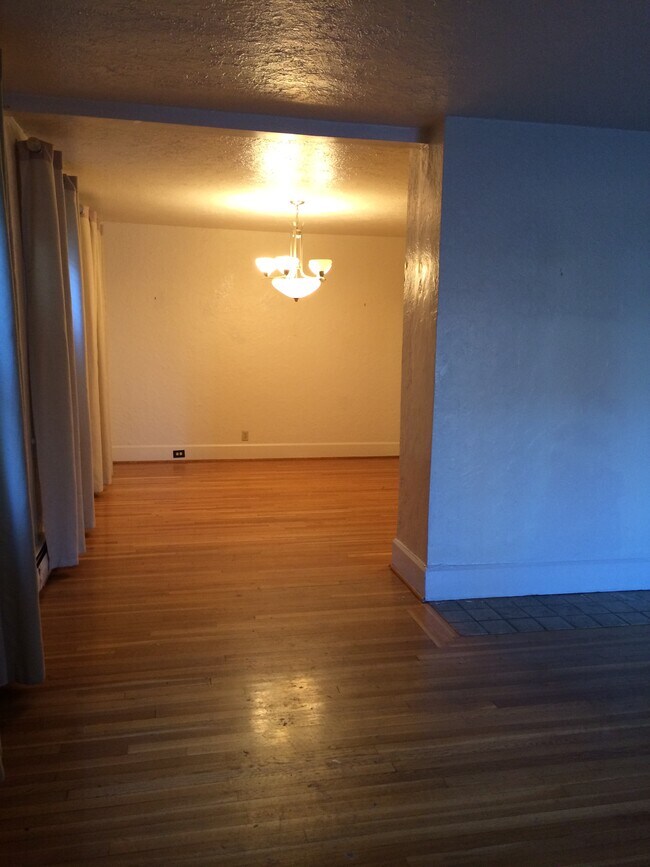 Foto del edificio - 2576 Beechwood Blvd