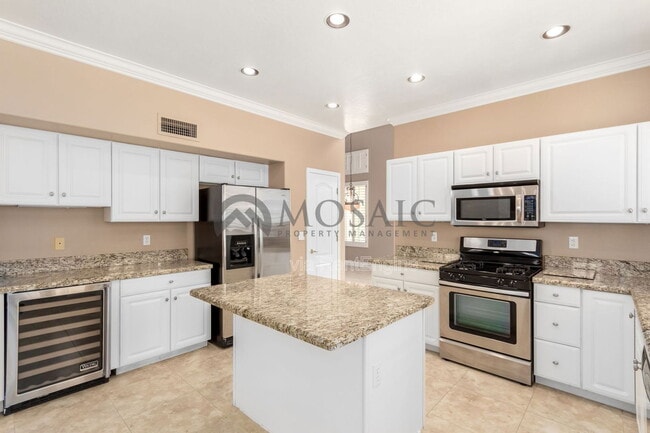 Building Photo - 13566 N 93rd Pl