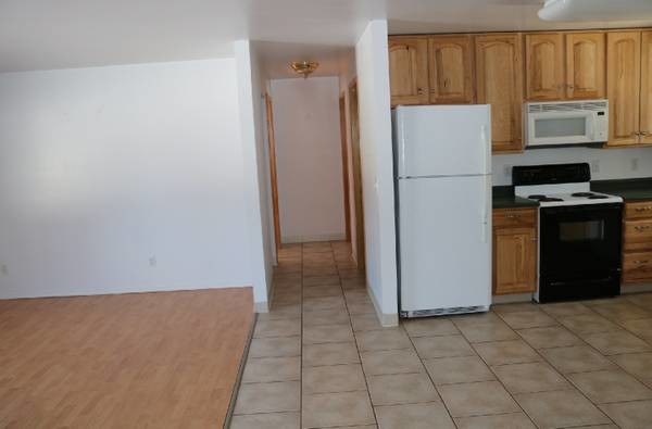 Building Photo - 2121 Free Wright Ln