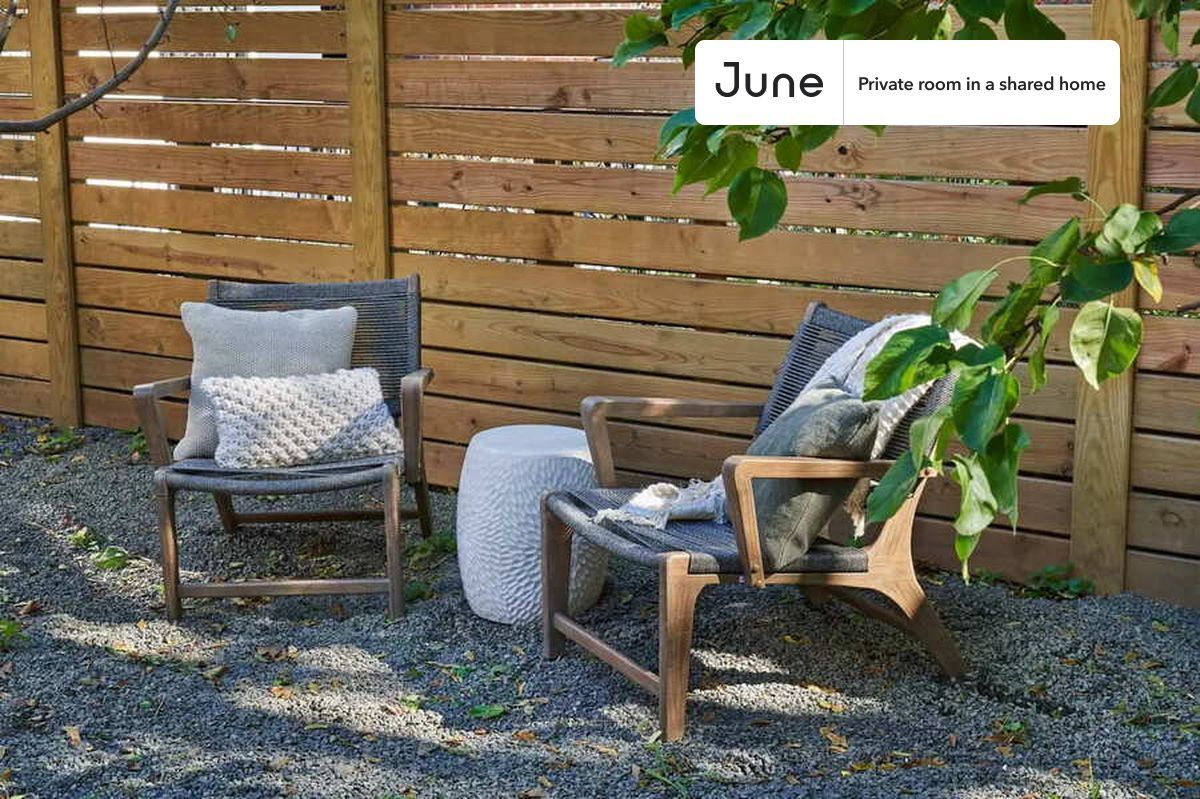 Building Photo - Peaceful ROOM at The Dean House