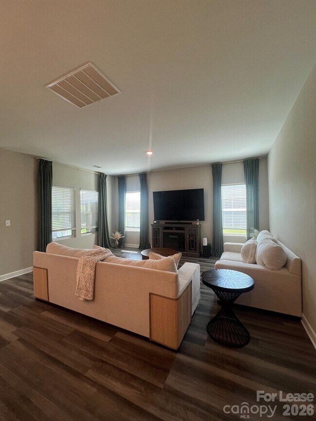 Foto del edificio - 8921 Pennegrove Cir