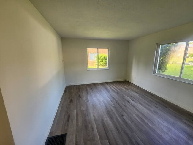 Sala de estar - 102 N Hampton Rd