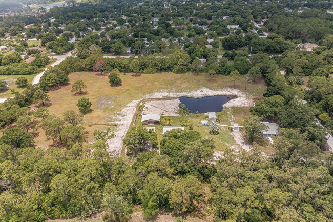 Foto del edificio - 12955 91st St