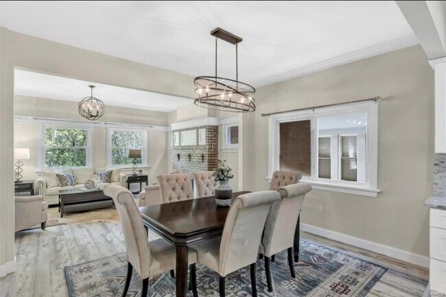 Foto del edificio - 6300 Cabanne Ave