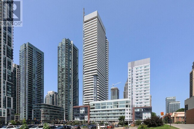 Photo du bâtiment - 4065 Confederation Pkwy