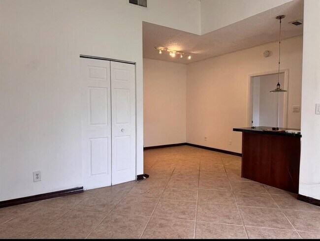 Foto del edificio - 891 Cypress Park Way
