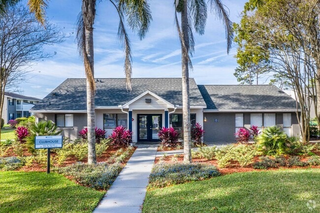 Building Photo - Arbors at Orange Park