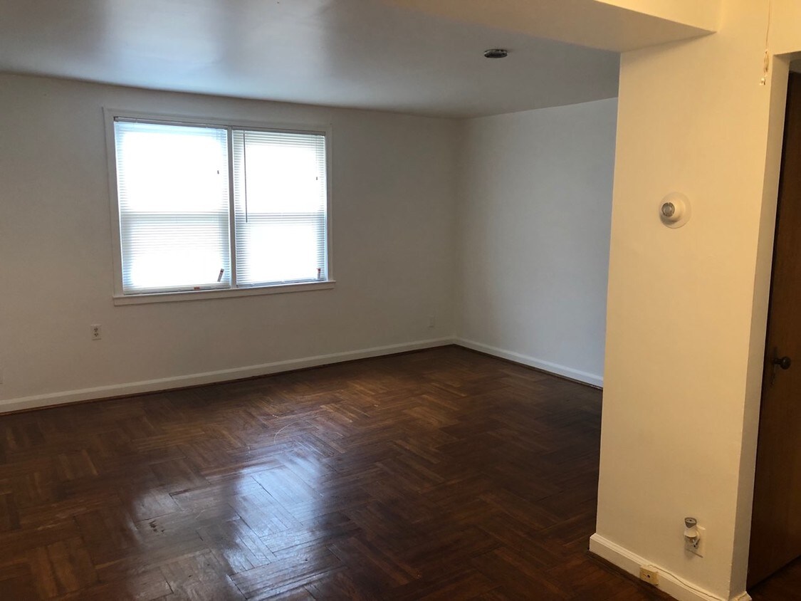 15 Corbin Ct, Wilmington, DE 19805 Townhome Rentals in Wilmington DE