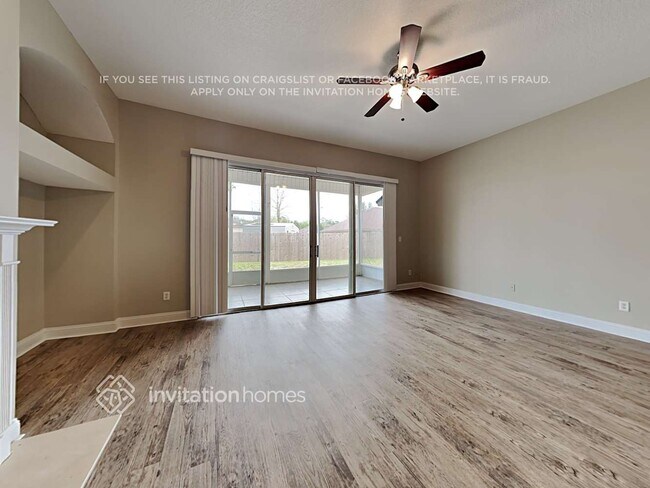 Foto del edificio - 671 Mandy Oaks Dr