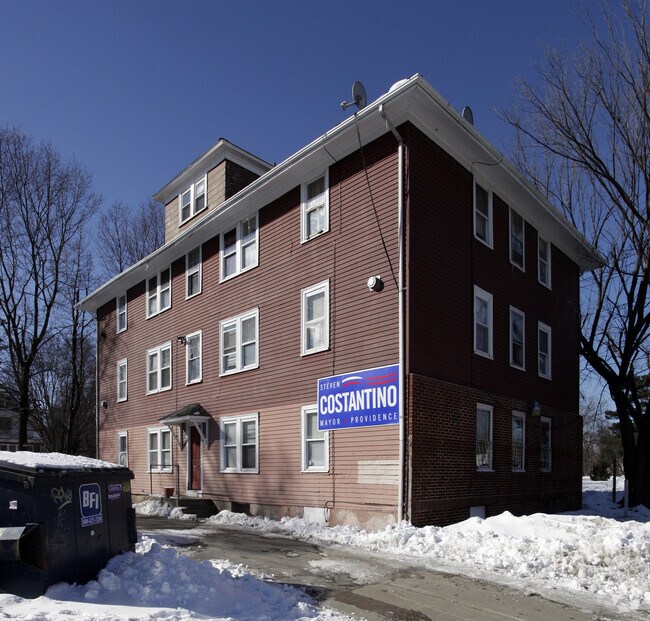 Foto del edificio - 8 Miller Ave