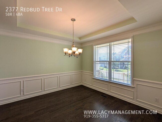 Foto del edificio - 2377 Redbud Tree Dr