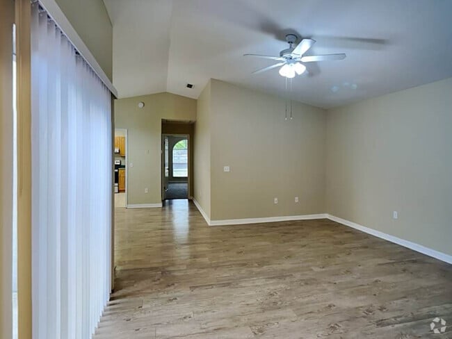 Building Photo - 4325 Longshore Dr