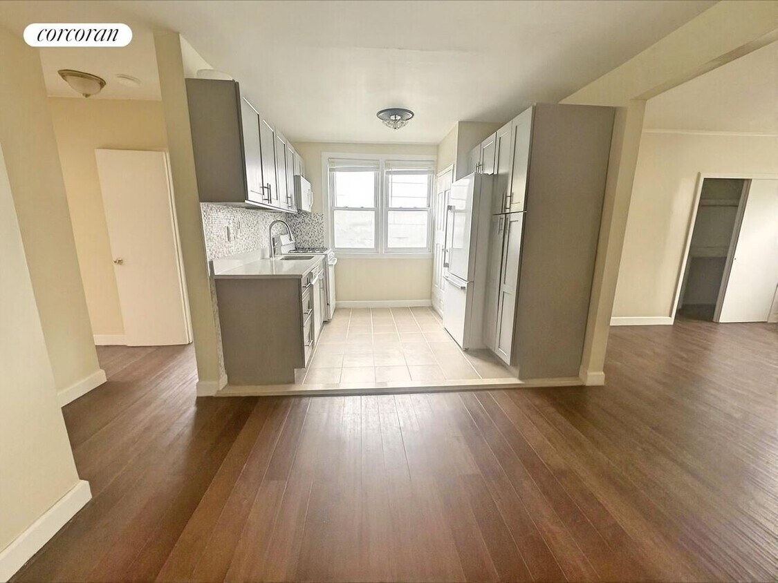 Foto principal - 65 Conklin Ave