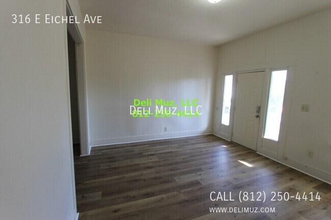 Foto del edificio - 316 E Eichel Ave