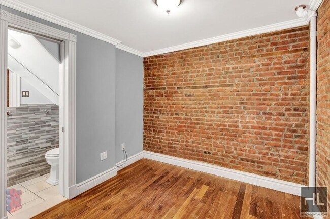 Foto del edificio - AVE A