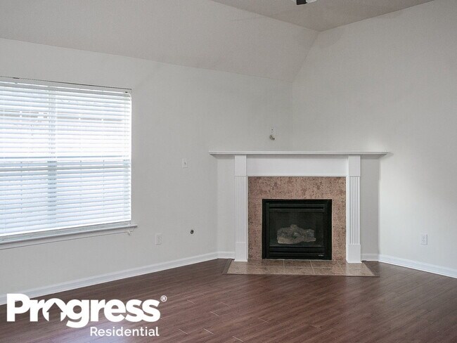 Foto del edificio - 5810 Bedford Loop E