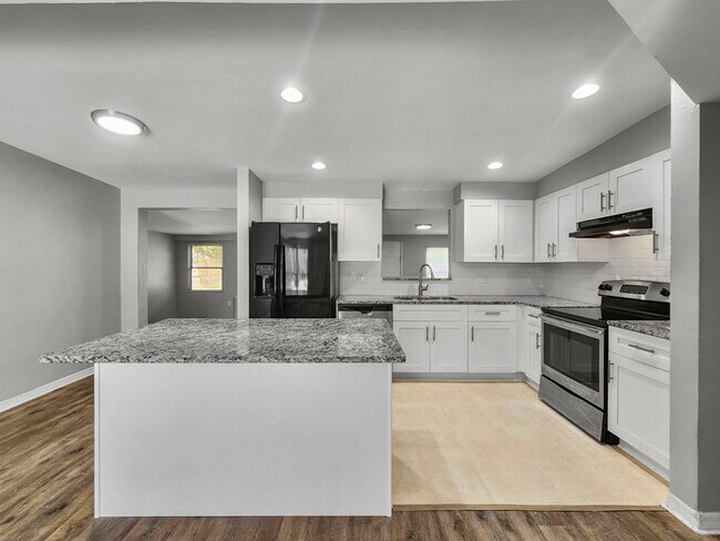 Foto del edificio - 2120 Catalina Dr