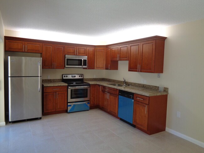 Building Photo - 505 5th Way