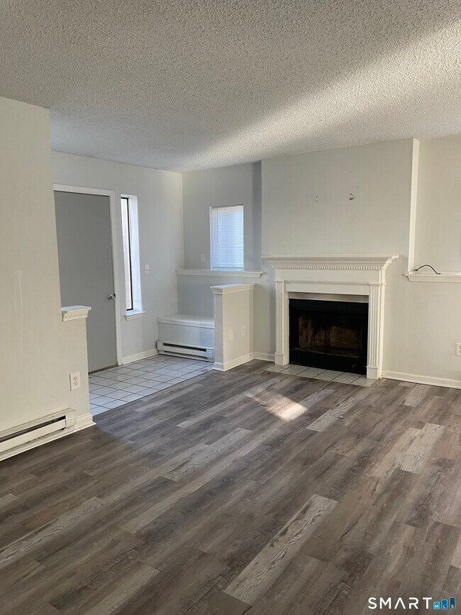 Foto del edificio - 925 Oronoke Rd