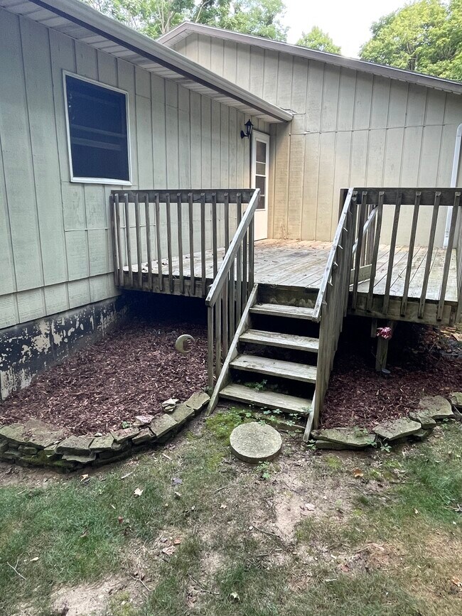 Building Photo - 58120 S Main St