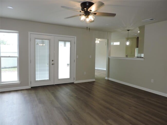 Building Photo - 6908 Rufus Dr