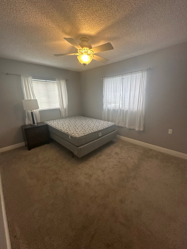 Foto del edificio - 14500 Sussex Dr