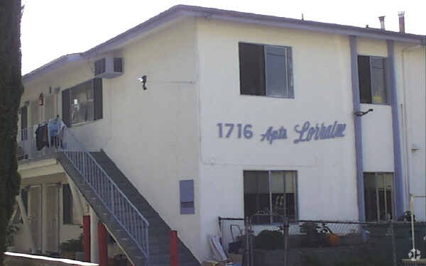 Building Photo - Lorraine Apts