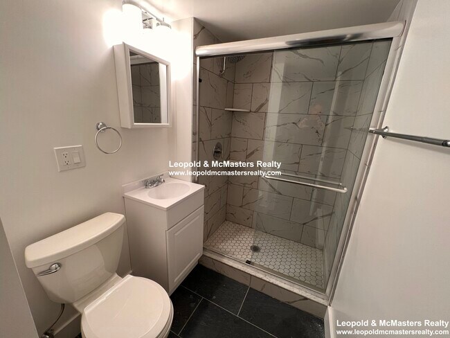 Foto del edificio - 67 Park Dr