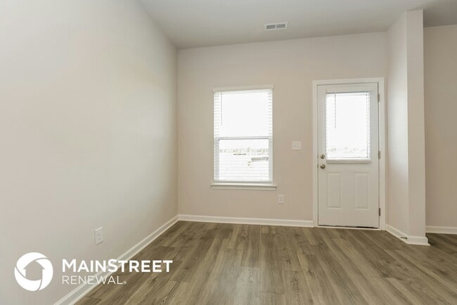 Building Photo - 2307 Curbow Dr