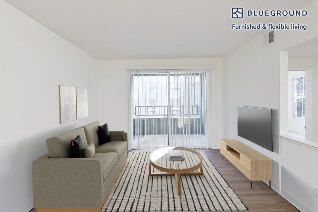 Foto principal - 1257 Lakeside Dr