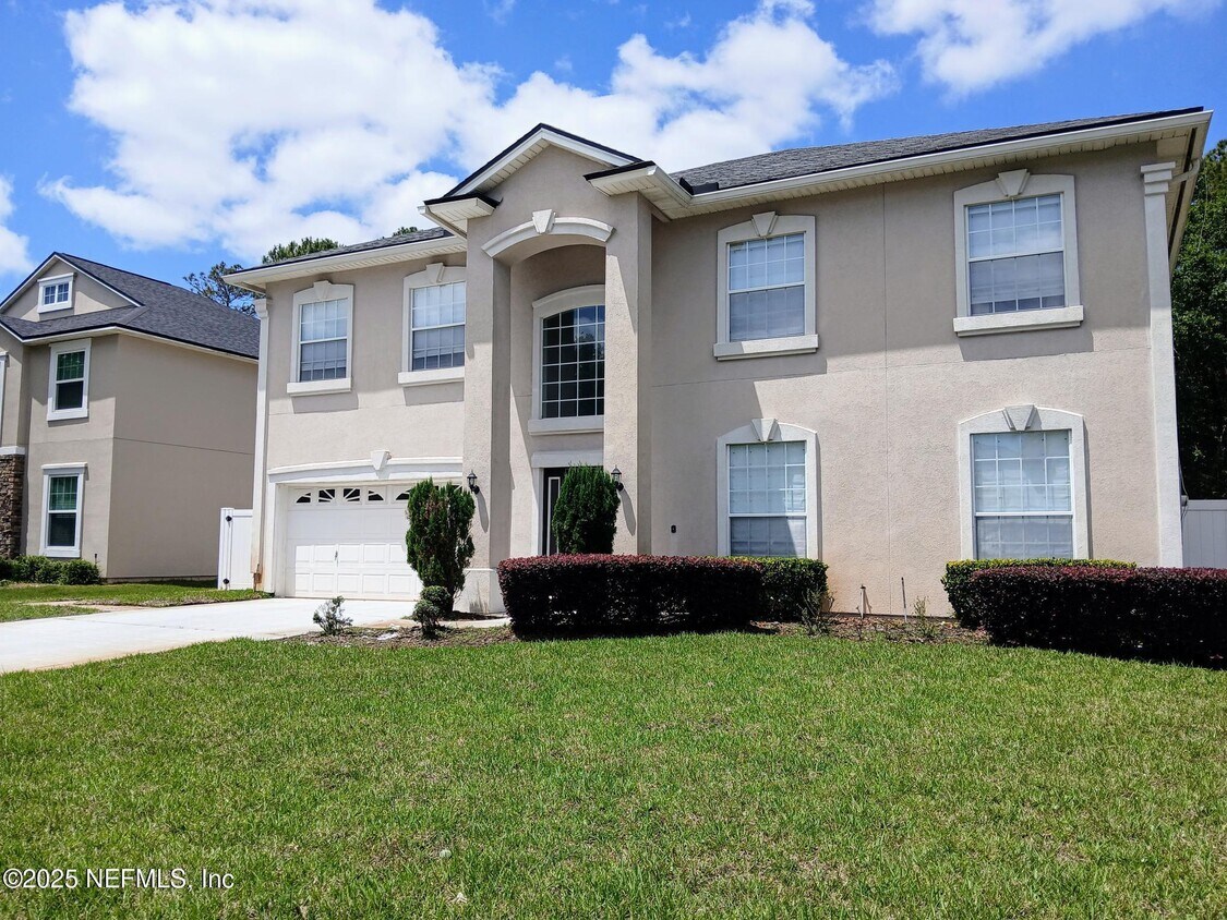 Foto principal - 2135 Thorn Hollow Ct