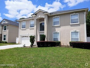 Building Photo - 2135 Thorn Hollow Ct