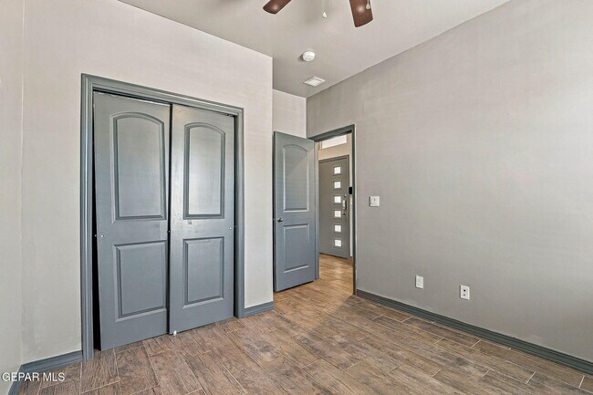 Building Photo - 12760 Dorchester Ave