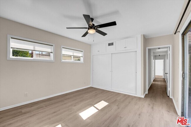 Foto del edificio - 7022 Cantaloupe Ave