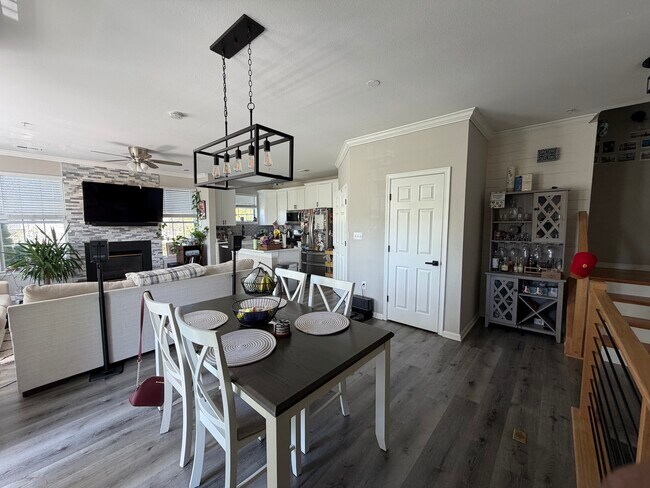 Foto del edificio - 2434 Coopers Branch Ct